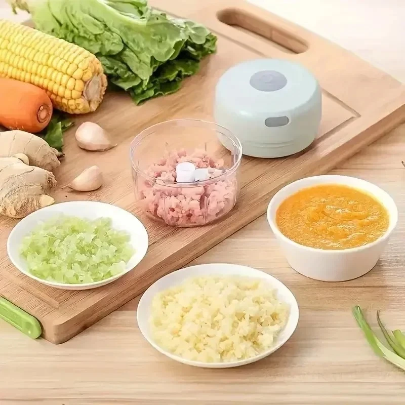 Mini Electric Garlic Chopper 100ml/250ml - USB Rechargeable Onion and Vegetable Chopper - Image 4